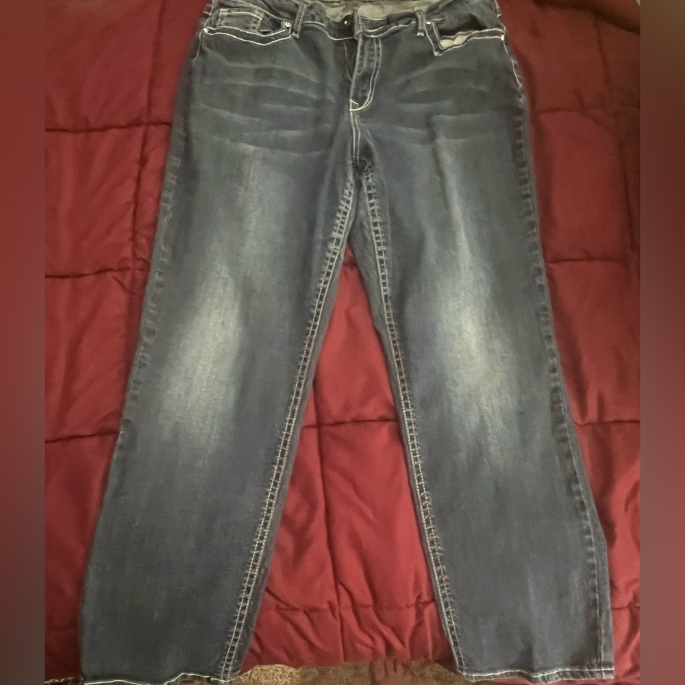 Cato 18W jeans with great back pocket detail